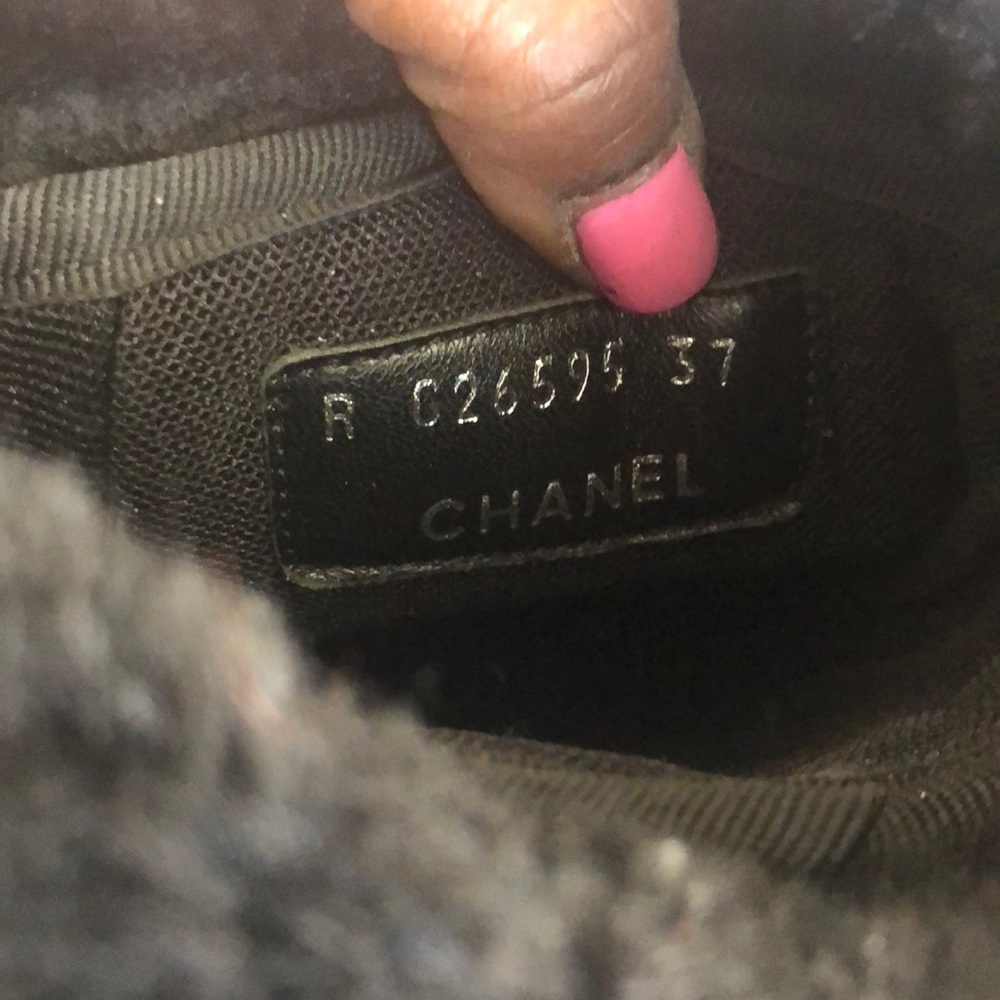 Authentic Chanel Moon Boots - Picture 6 of 6